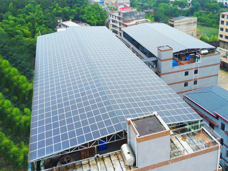 Thailand: Encouraging the Installation of Rooftop Solar Panels to Save Energy